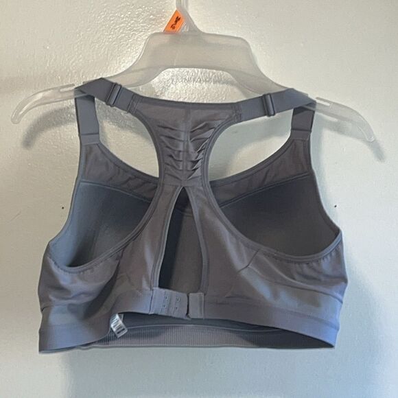 LIKE NEW VICTORIA SPORT SHIRRED RACERBACK 38D PADDED BRA - Picture 3 of 8